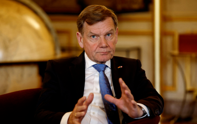 马克龙刚走，德外长立马启程来华，但高规格的款待，想都不要想