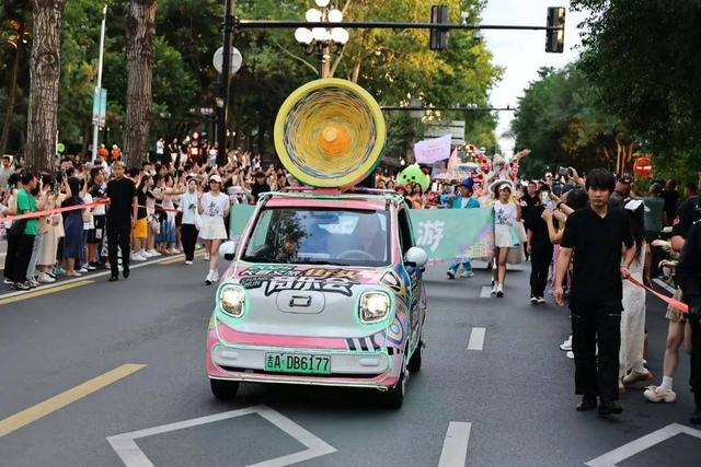新民大街太火爆了！没有什么能够阻挡~~今天必须去！