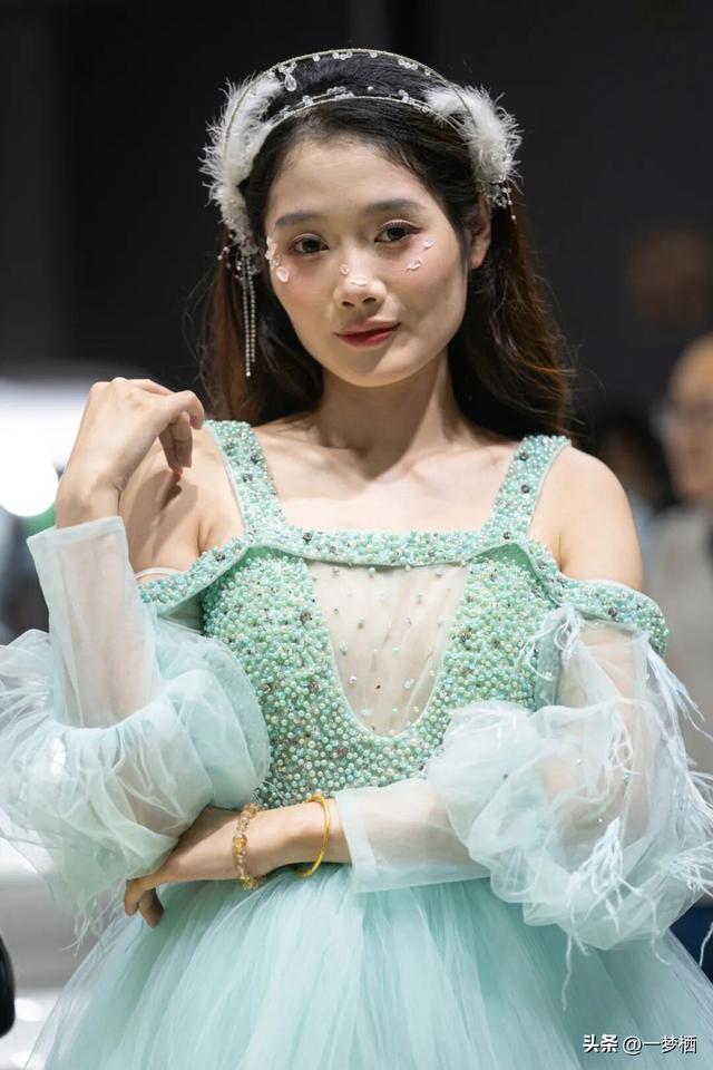 2025成都车展上的模特们