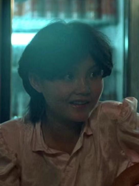 她11岁被导演看中，与名导同居多年被抛弃，如今复出却无人问津