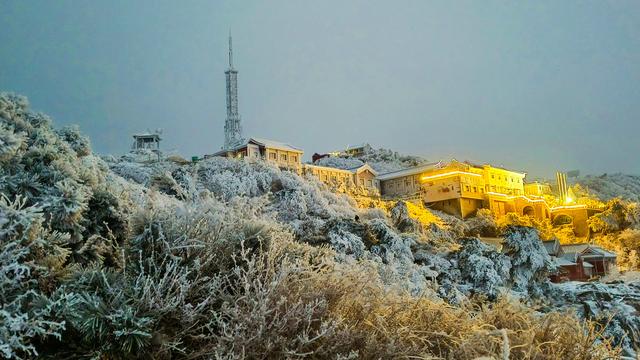 冰雕玉琢 云上仙宫