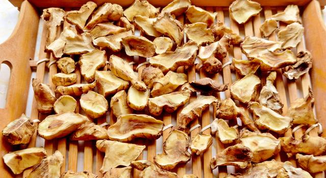 “冬天吃一根，腿脚站稳跟”！买它10斤一晒一腌，脆爽开胃超下饭