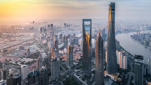2025最新世界500强公布，美国独占138家，日本跌至38家，中国呢？