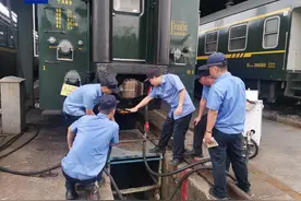 中越国际旅客列车5月25日起恢复开行 今天18时开始售票图片