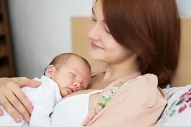 李玫瑾教授：女人坐月子到底让谁照顾最好？聪明的家庭都这样做图片