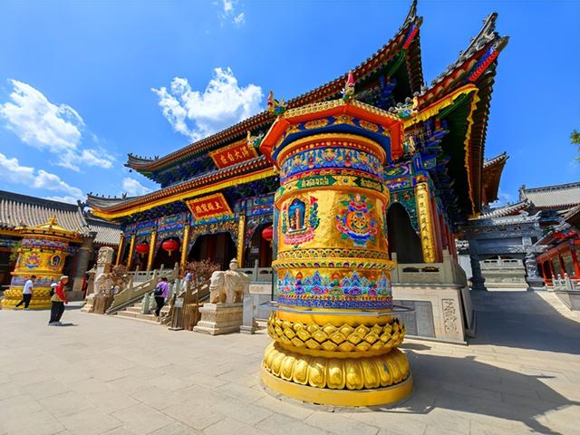 山西旅游：四大佛教名山之一五台山行（图）