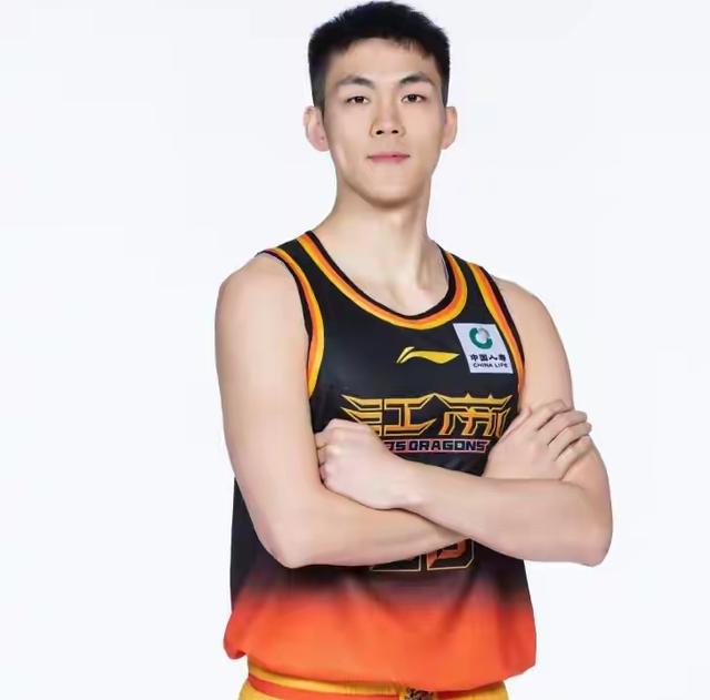 爆冷！江苏105-100北控 庞峥麟14+12生涯首次两双 张庆鹏赛后吐真言