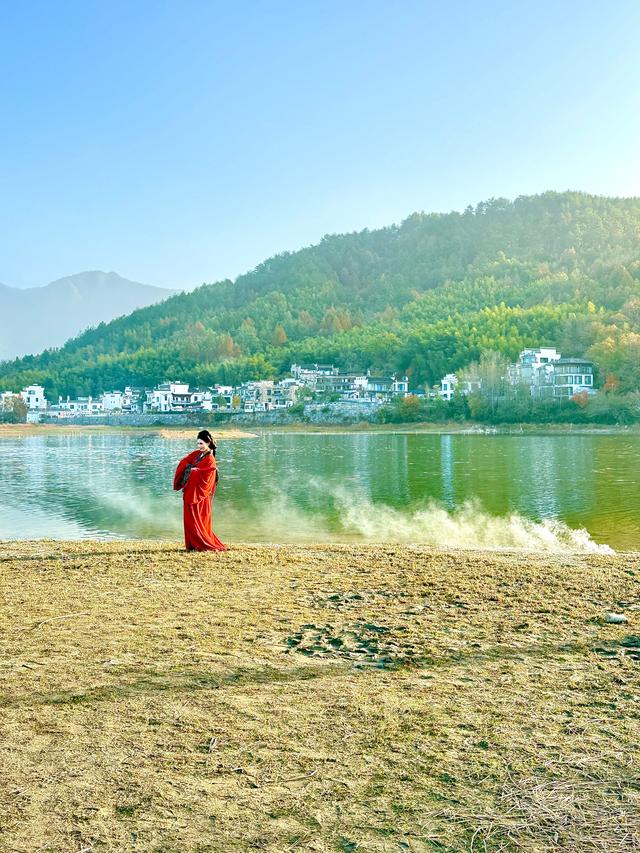 等待日出（黟县宏村镇卢村与奇墅湖）