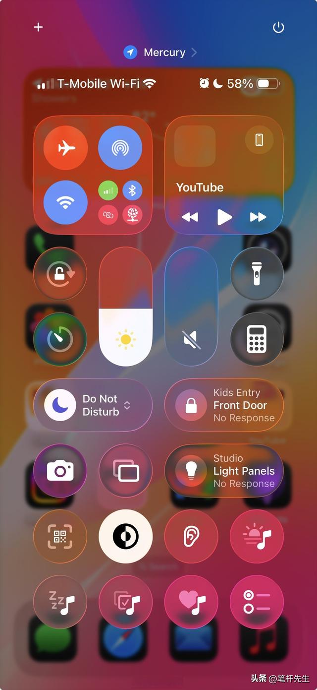 iOS 26 遭老用户集体抵制？近 10 年最大改版，老 iPhone 升级就变砖