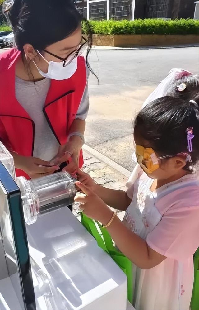 科技之光点亮社区生活！市科技馆科普大篷车走进康巴什区康祥小区