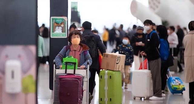 多个外航纷纷停飞中国航线，其背后原因有三，不失为一条正确道路