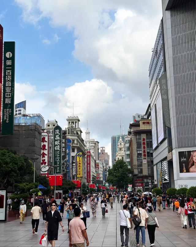 跟着这条路走,才算真懂上海!从人民广场到陆家嘴,满满都是故事