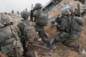 埃及和以色列突然交火，有士兵当场死亡，大批装甲车陈兵边境图片