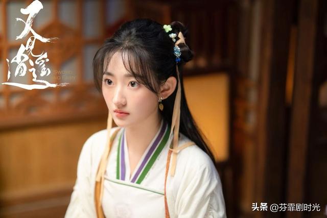 女演员身份和戏份哪个重要？看《暗河传》彭小苒和杨雨潼就知道了