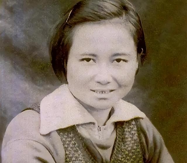 她曾任刘少奇的秘书，嫁给了刘少奇，离婚后终身未婚	，活到101岁