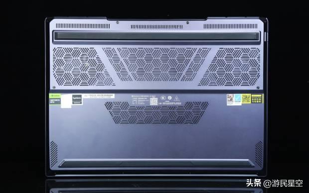 机械革命苍龙16 Ultra评测：锐龙9 9955HX3D+RTX 5090