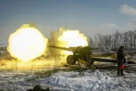 北约军人在库尔斯克作战，俄最猛烈回击：40分钟发射4.1万发炮弹图片