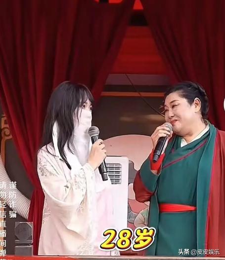 女子相亲彩礼要1000万,王婆现场翻脸,真实面目曝光,网友喊封杀(图13) 女子相亲彩礼要1000万,王婆现场翻脸,真实面目曝光,网友喊封杀(图13)