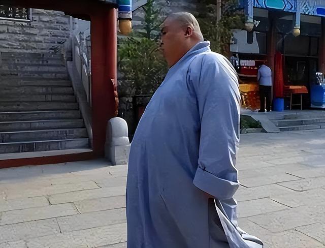 和尚们每天吃素还会发福？看了他们的伙食，瞬间明白为啥长胖了