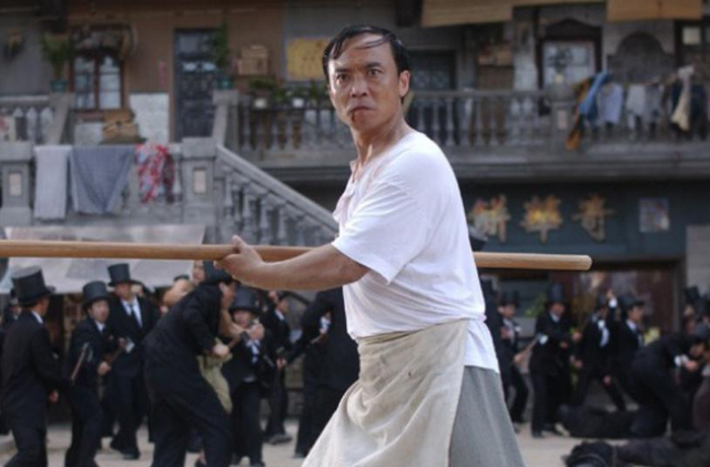 王京花没想到，13年捧不红的儿子董子健，如今却给她狠狠争了口气