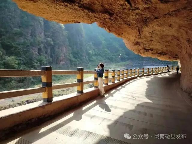 穿越挂壁公路，探秘千年遗址，这份攻略请收好！