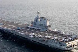 台军失守台湾海峡，解放军军舰涌入台湾东部外海练兵，海警接防图片