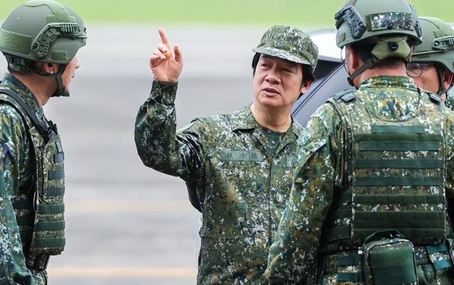 蒋万安再次亮明立场，坚持反对两岸统一，郑丽文也让大陆寒心了