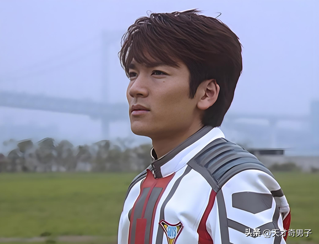 童年回忆！《迪迦奥特曼》胜利队的队员后来都去哪了？