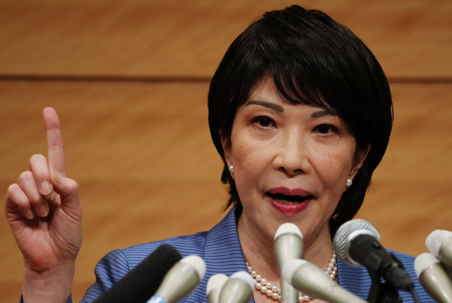 官宅已被围，高市收辞职通牒，一个时代或结束，中方向钓鱼岛派人