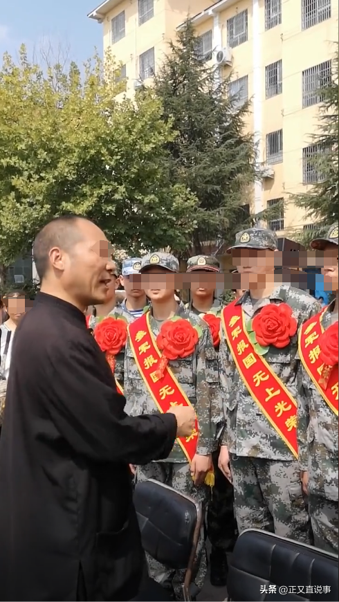 释延鲁现状：统领2万多人武校，年收入超3.78亿，妻子是小三上位