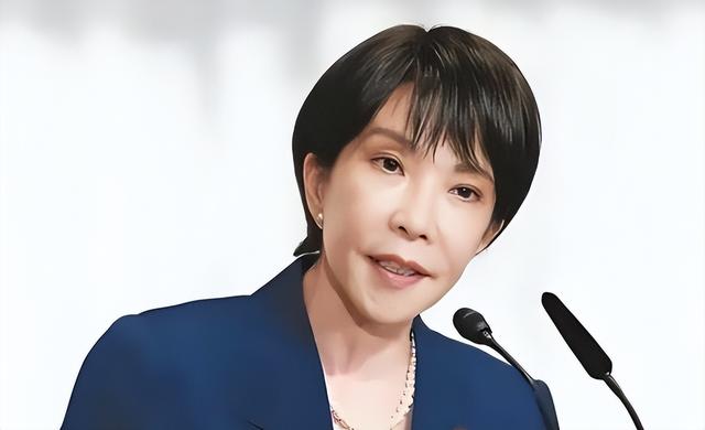 日本航母正式出港！高市早苗紧急表态后	，普京做了一个明智的决定