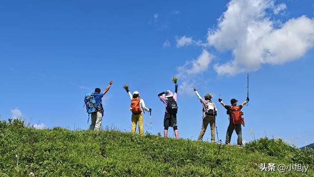 两次本溪南岭徒步记｜高山草甸，湖池松林，我被南岭种草