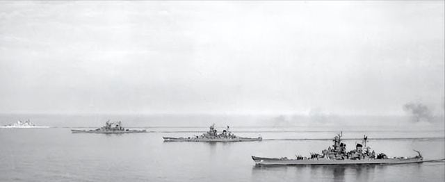 特朗普阴谋难藏！造黄金战舰或是烟雾弹，背后还有更大算计？