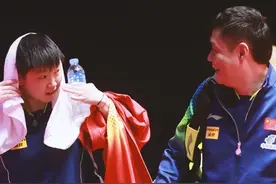 麦克风对孙颖莎又不友好了，澳门世界杯孙颖莎4-2郑怡静晋级四强图片