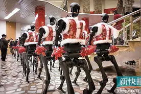 从“终结者”到“秧BOT” 人形机器人产业开始“加速跑”图片