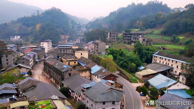 重庆巴南面积排首位的镇，名称来源很传奇，文化艺术家底很厉害！