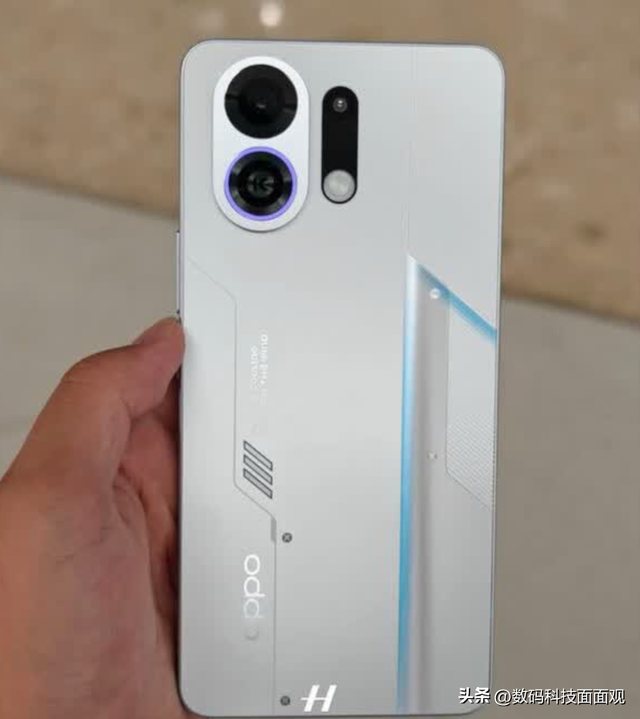 内置散热风扇，OPPO K13 Turbo Pro与小米Redmi Turbo4如何选择？