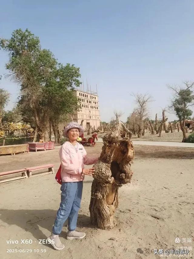探秘新疆巴楚红海景区：自然与人文的交响｜ 申艳娟