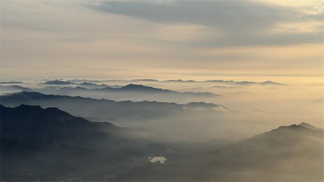 霞光破云海！“七夕赴泰山，撞见人间仙境”