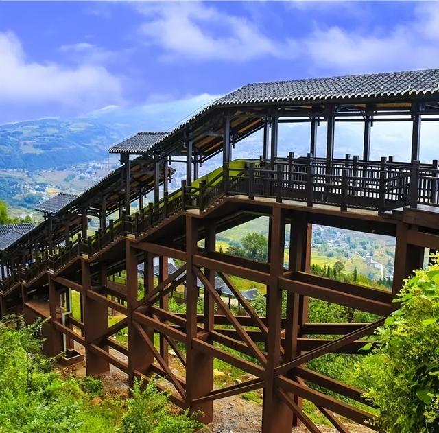 当恩施大峡谷化身霸总......