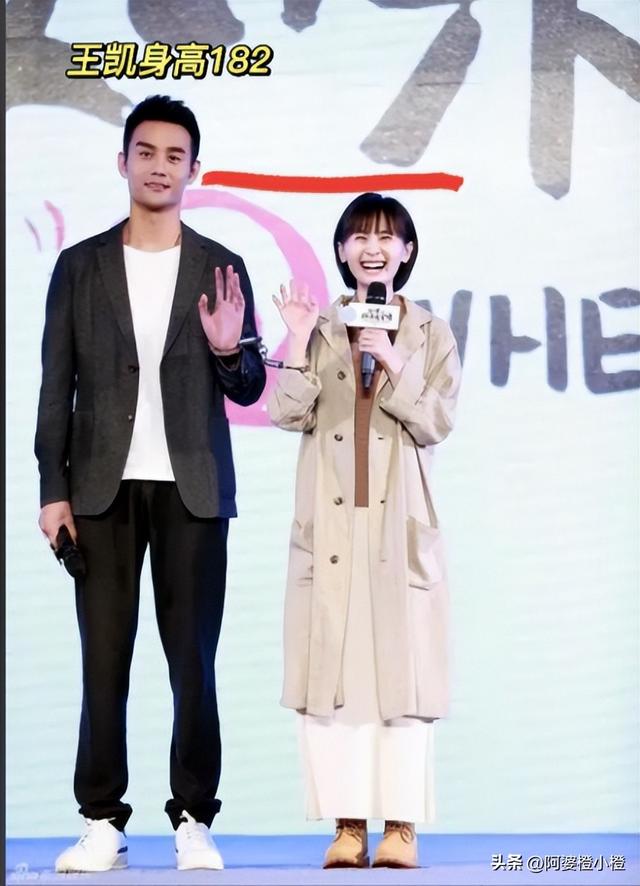 不合影不知道，一合影全露馅！原来这些明星都是潜藏的“小土豆”