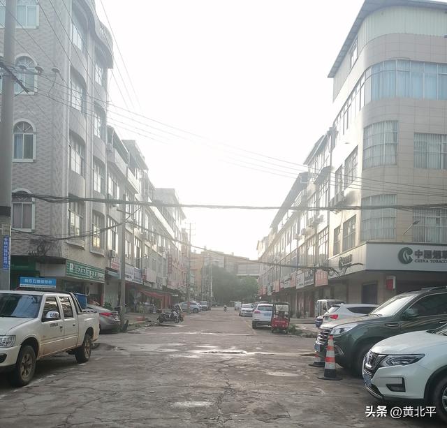 广西横州市以小吃大的乡镇，吞并一县合并一区而发展成为小都市