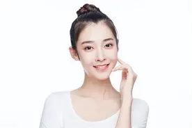 陪漂亮老板娘出差，她却意外怀孕，回来后她却突然跟我表白图片