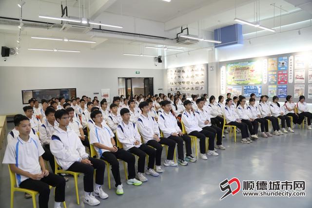 胡宝星职校玩转出圈！故宫敦煌展让师生迷上传统色