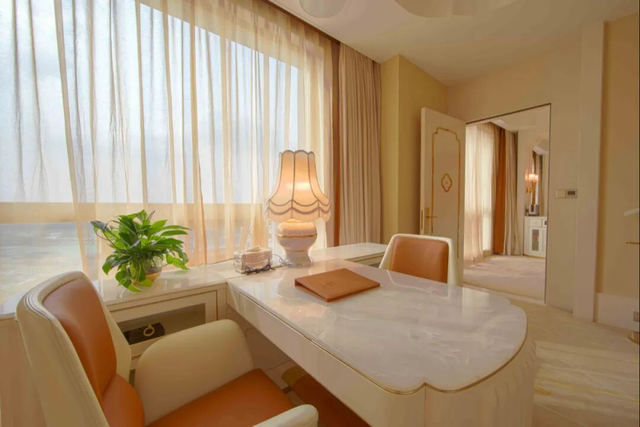 汉爵酒店，您旅途中温暖的家