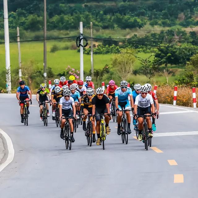 11.8-9日，“大美里耶・云端上的骑行”自行车赛邀你共赴精彩