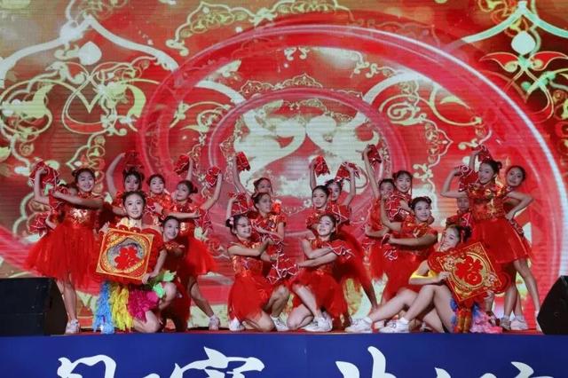 玩游园、赏光影、看晚会！乐城这场元宵嘉年华邀你共赴团圆之约→