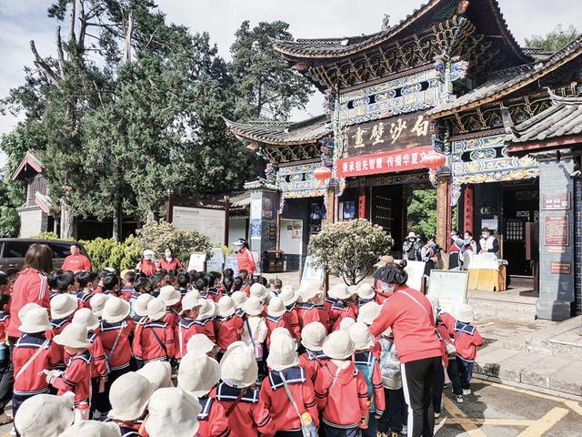 【融美山水城 同心腾玉龙】“团结花开彩云南”主流媒体云南行 解码旅游赋能民族交融的玉龙故事