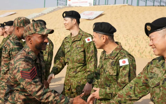 美日获霹雳 15 残骸！CIA、日本防卫省急拆解，目标很明确？