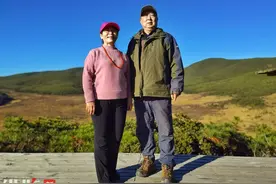 河北大学退休教授夫妇跨越千里到四川大凉山支教图片